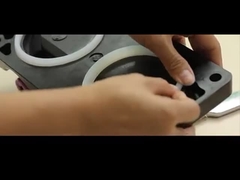 良質のアイス クリームは機械を作るソフト クリームを機械で造る