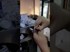 良質のアイス クリームは機械を作るソフト クリームを機械で造る