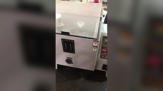 大型の床置き型、漏れ防止、メンテナンスが容易な塩水噴霧腐食試験チャンバー